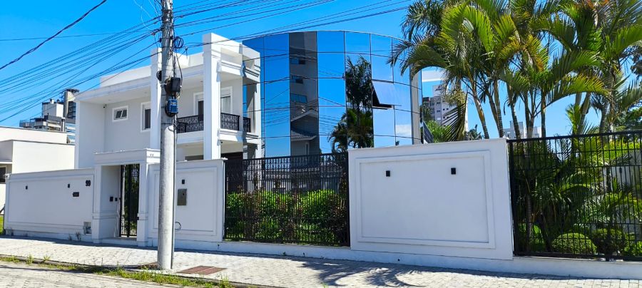 Casa Alto Padr�o - Venda - Recife - Tubar�o - SC