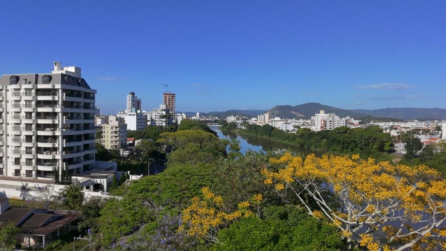 Apartamento Alto Padr�o - Venda - Vila Moema - Tubar�o - SC