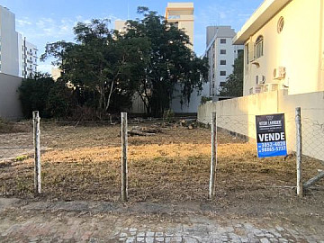 Terreno Comercial ao Lado da UNISUL em Tubar�o/SC